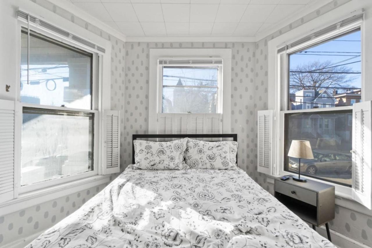 The Whimsical Estate Sleeps 16Plus 20M To Nyc Free Parking Нью-Йорк Екстер'єр фото